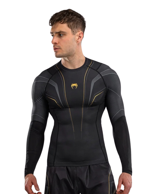 Venum Streamline Longsleeve Rashguard – Black/Gold | Compression Fit – MMA & BJJ Performance Wear
