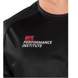 قميص UFC VENUM PERFORMANCE INSTITUTE 2.0 للرجال ذو التقنية الجافة