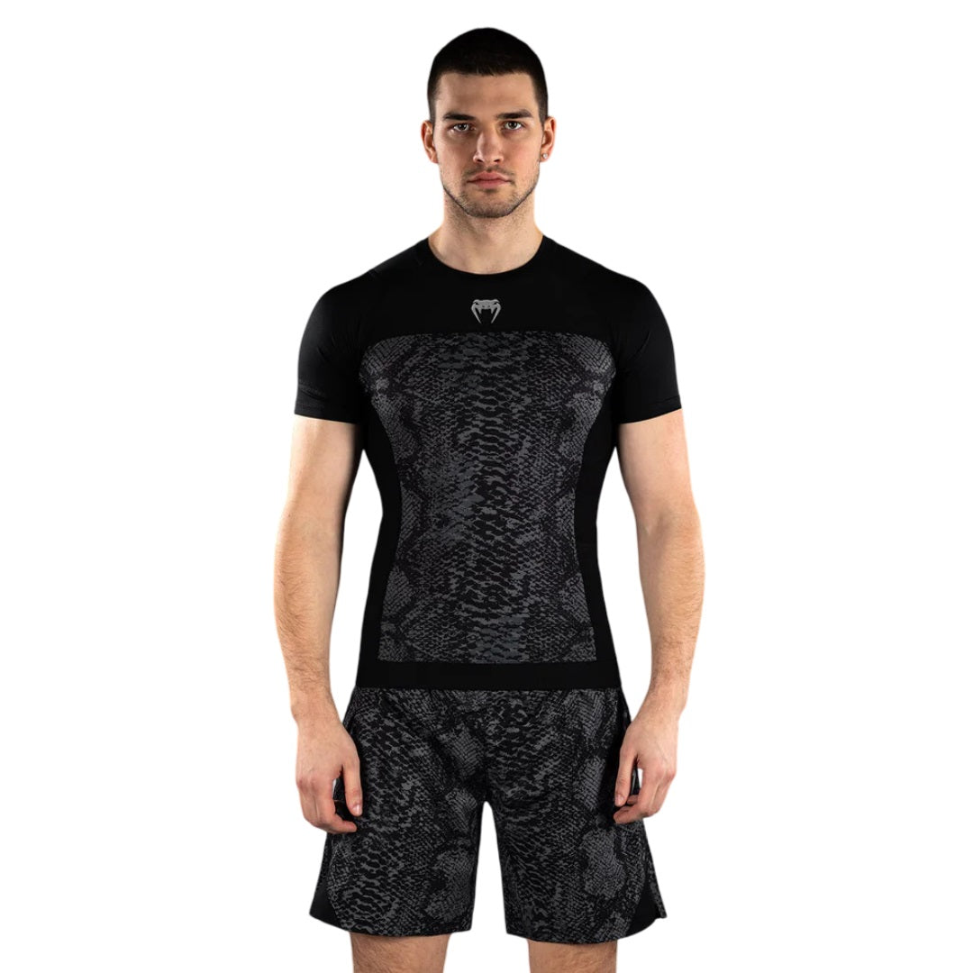 VENUM G-FIT SCALES SHORTSLEEVE RASHGUARD BLACK/CHARCOAL GREY