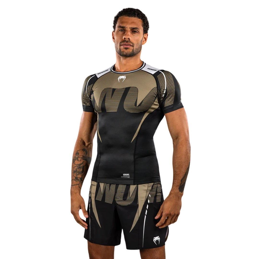VENUM ADRENALINE SHORTSLEEVE RASHGUARD BLACK/SAND