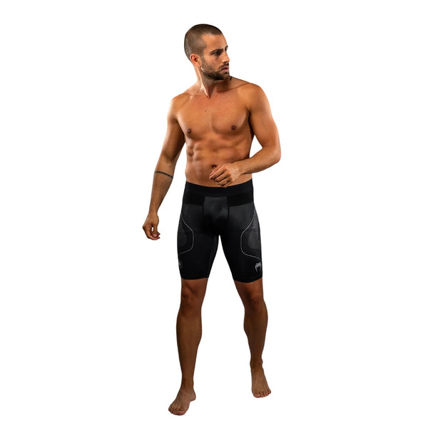 VENUM NEXUS VALE TUDO SHORTS BLACK/SILVER