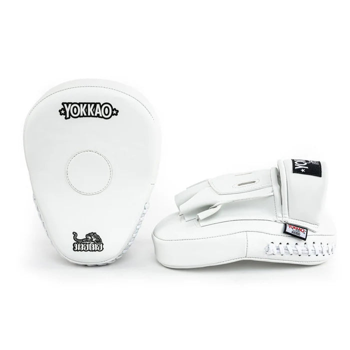 YOKKAO FOCUS MITTS WHITE STANDARD