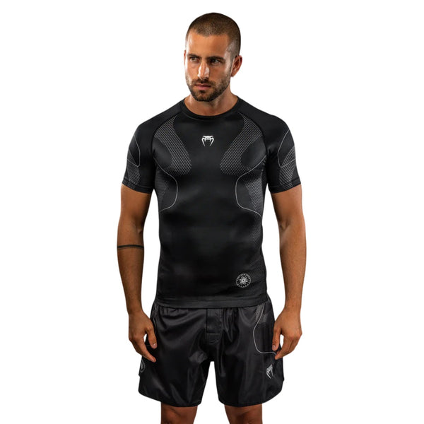 VENUM NEXUS RASHGUARD SHORTSLEEVES BLACK/SILVER