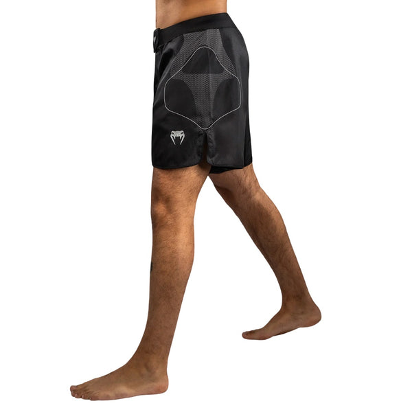 VENUM NEXUS FIGHTSHORTS BLACK/SILVER