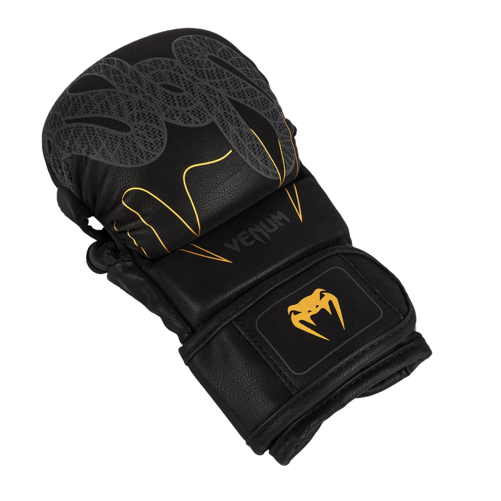 VENUM SERPENTI MMA SPARRING GLOVES BLACK/SILVER/GOLD
