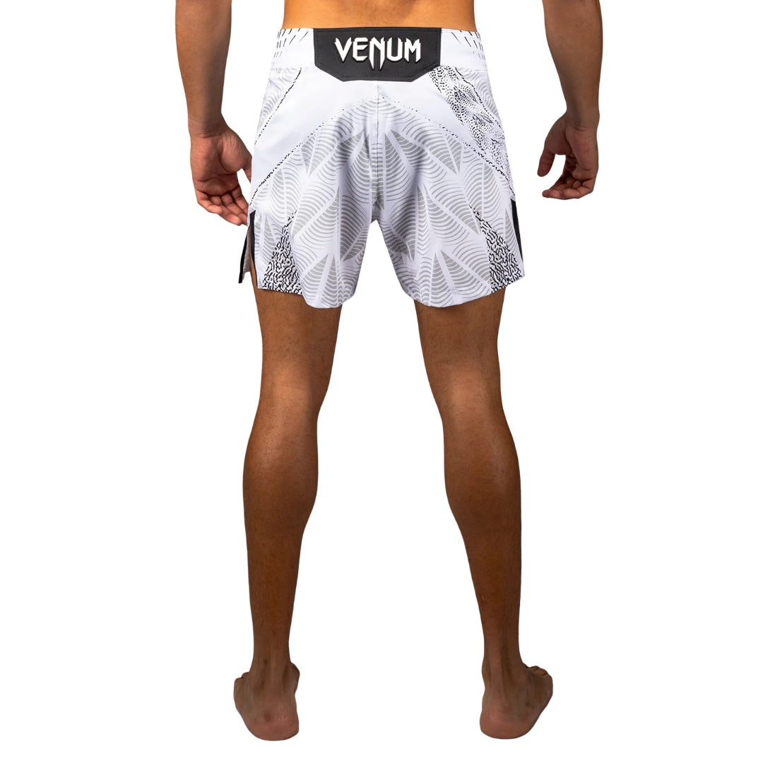 UFC ZENITH BY VENUM FIGHT NIGHT MENS FIGHTSHORTS FIT SHORT WHITE