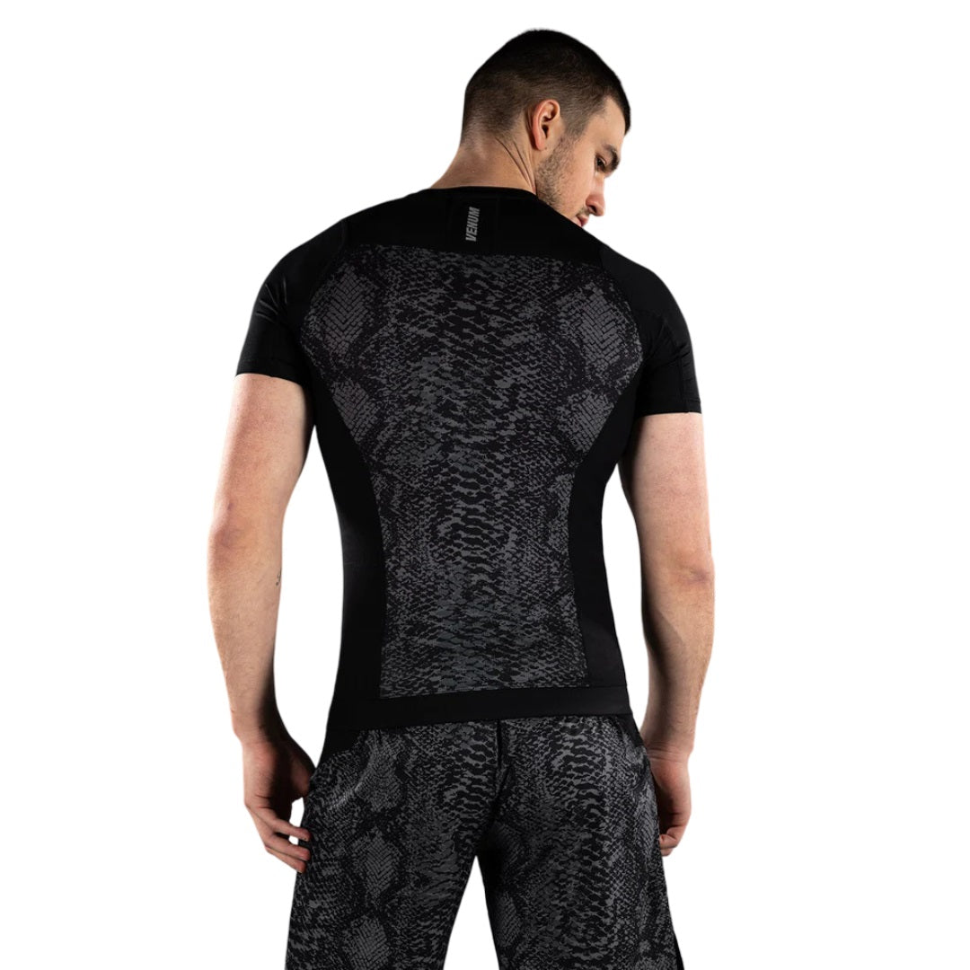 VENUM G-FIT SCALES SHORTSLEEVE RASHGUARD BLACK/CHARCOAL GREY