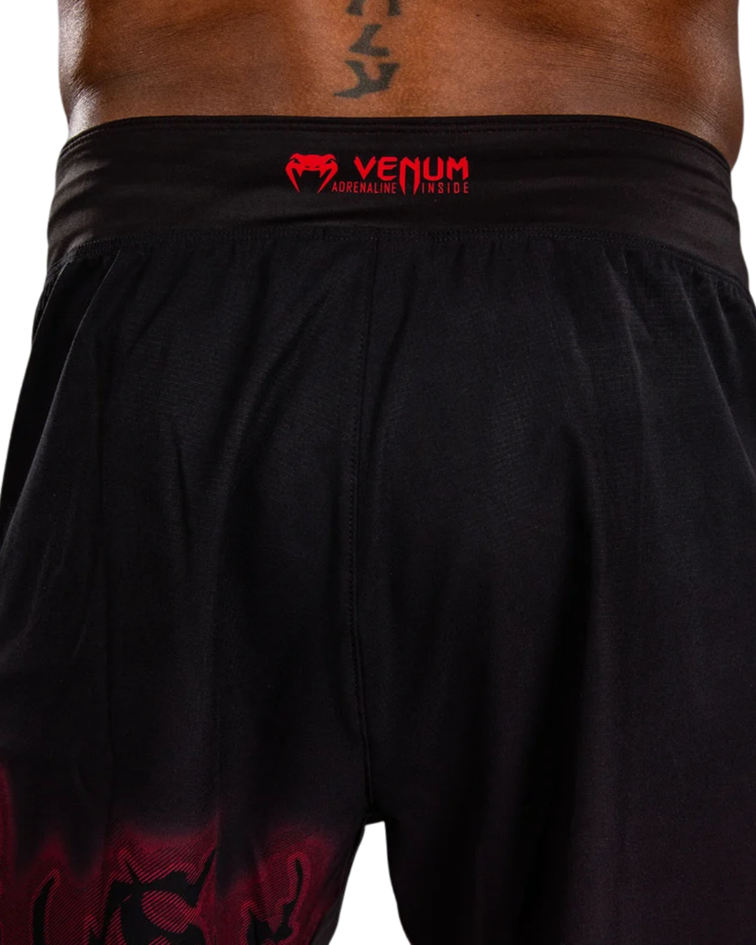 Venum Spectre Fightshorts – Black/Red | Lightweight Performance – Athletic Fit