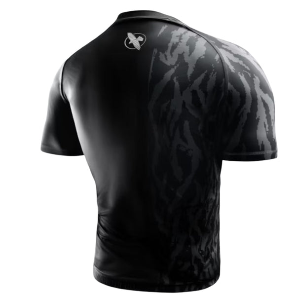 HAYABUSA MENS APEX SHORT SLEEVE RASHGUARD BLACK BACK SIDE
