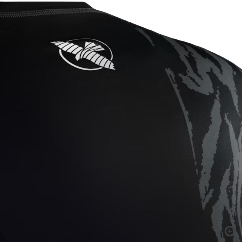 HAYABUSA MENS APEX SHORT SLEEVE RASHGUARD BLACK RIGHT SIDE