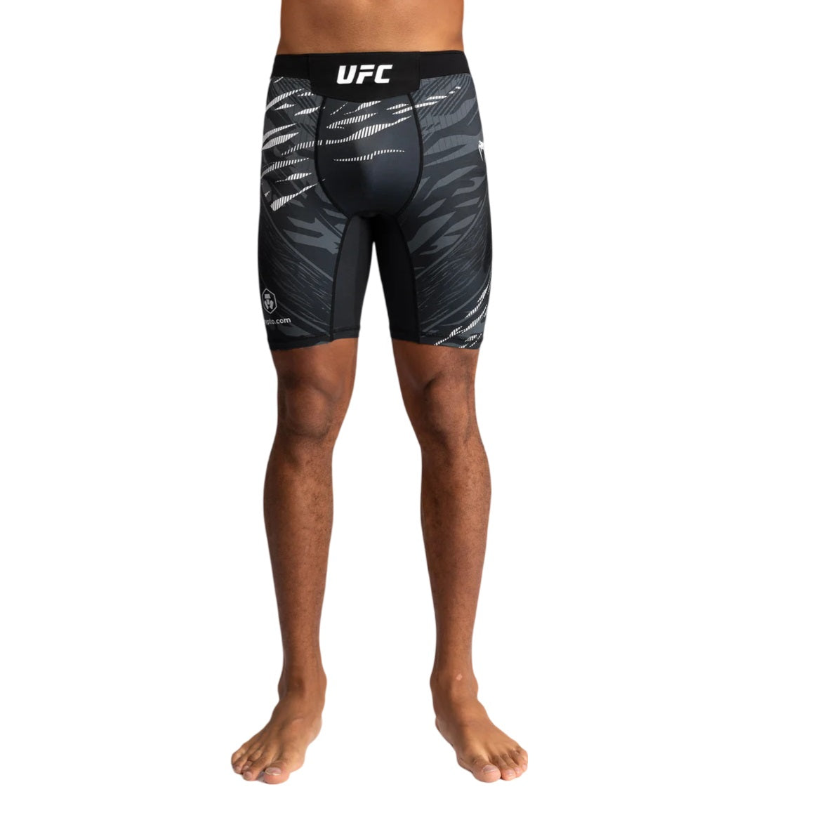 UFC FUSION BY VENUM AUTHENTIC FIGHT NIGHT VALE TUDO SHORTS BLACK FRONT SIDE