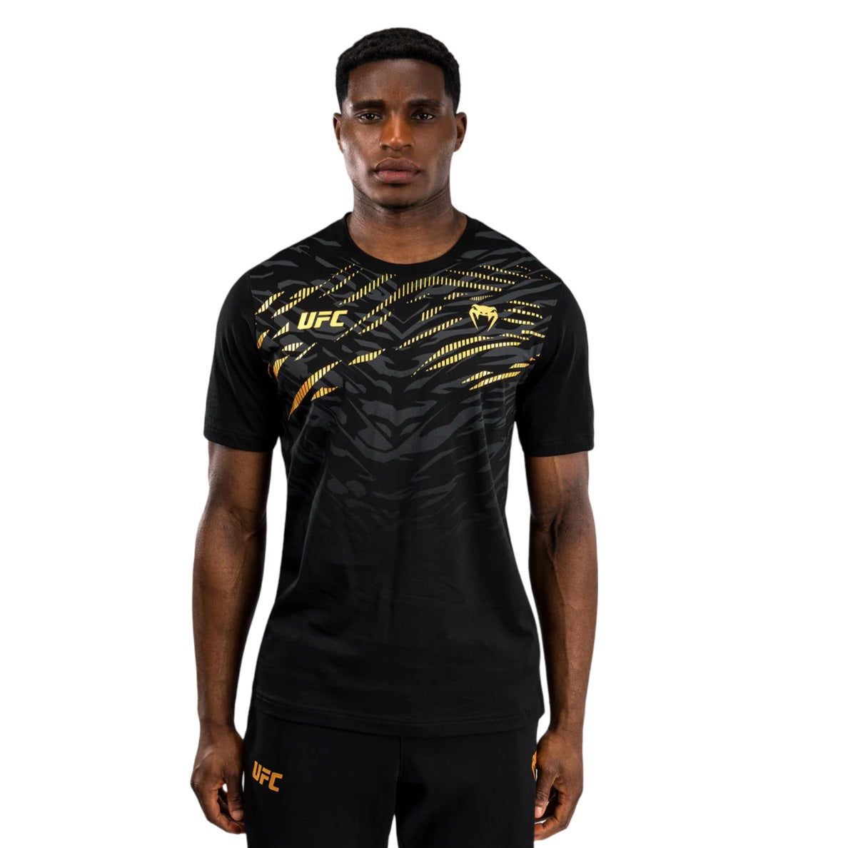 UFC FUSION BY VENUM REPLICA T-SHIRT BLACK GOLD FRONT SIDE