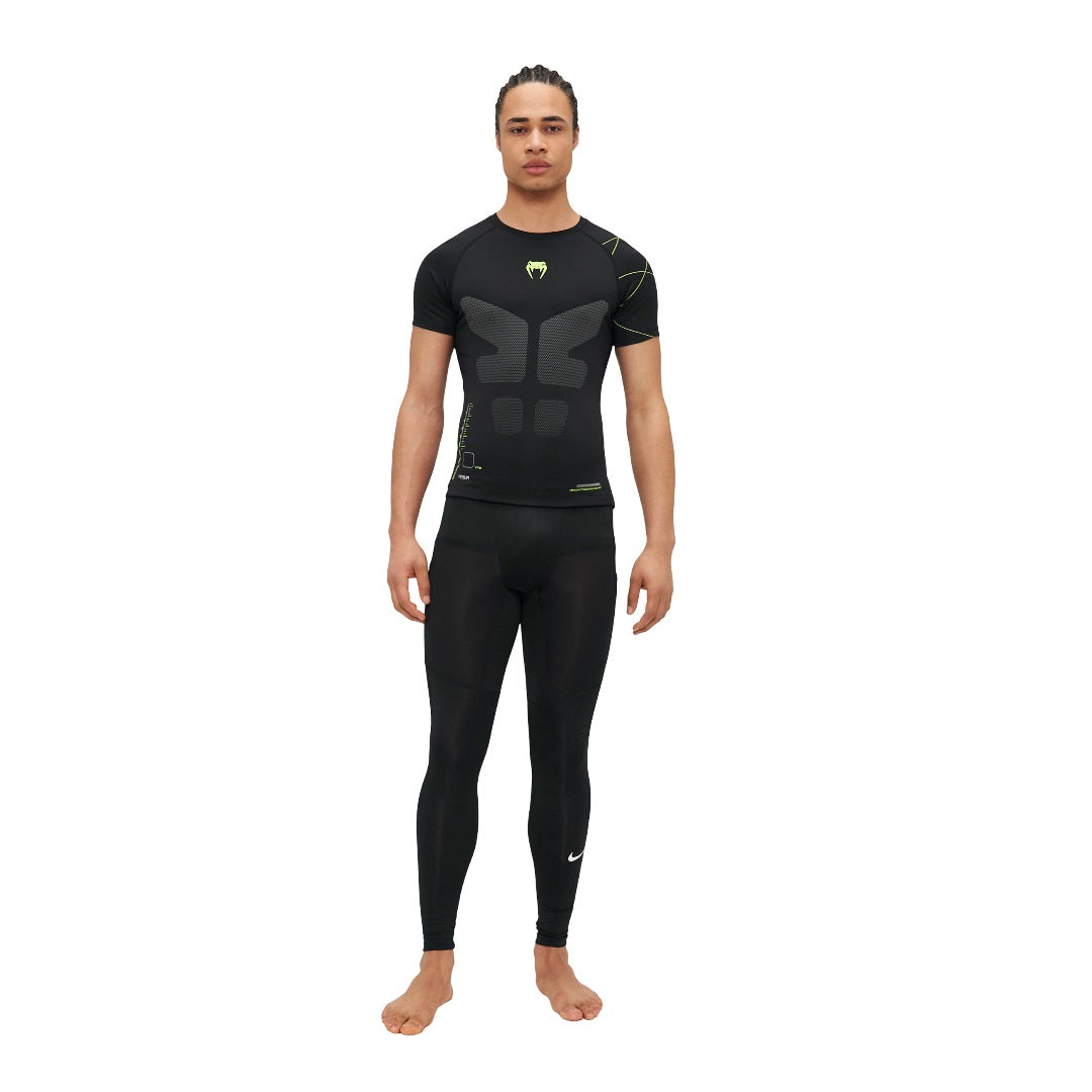 VENUM TRAINING CAMP 4.0 RASHGUARDS SHORT SLEEVES BLACK NEON GREEN FRONT SIDE