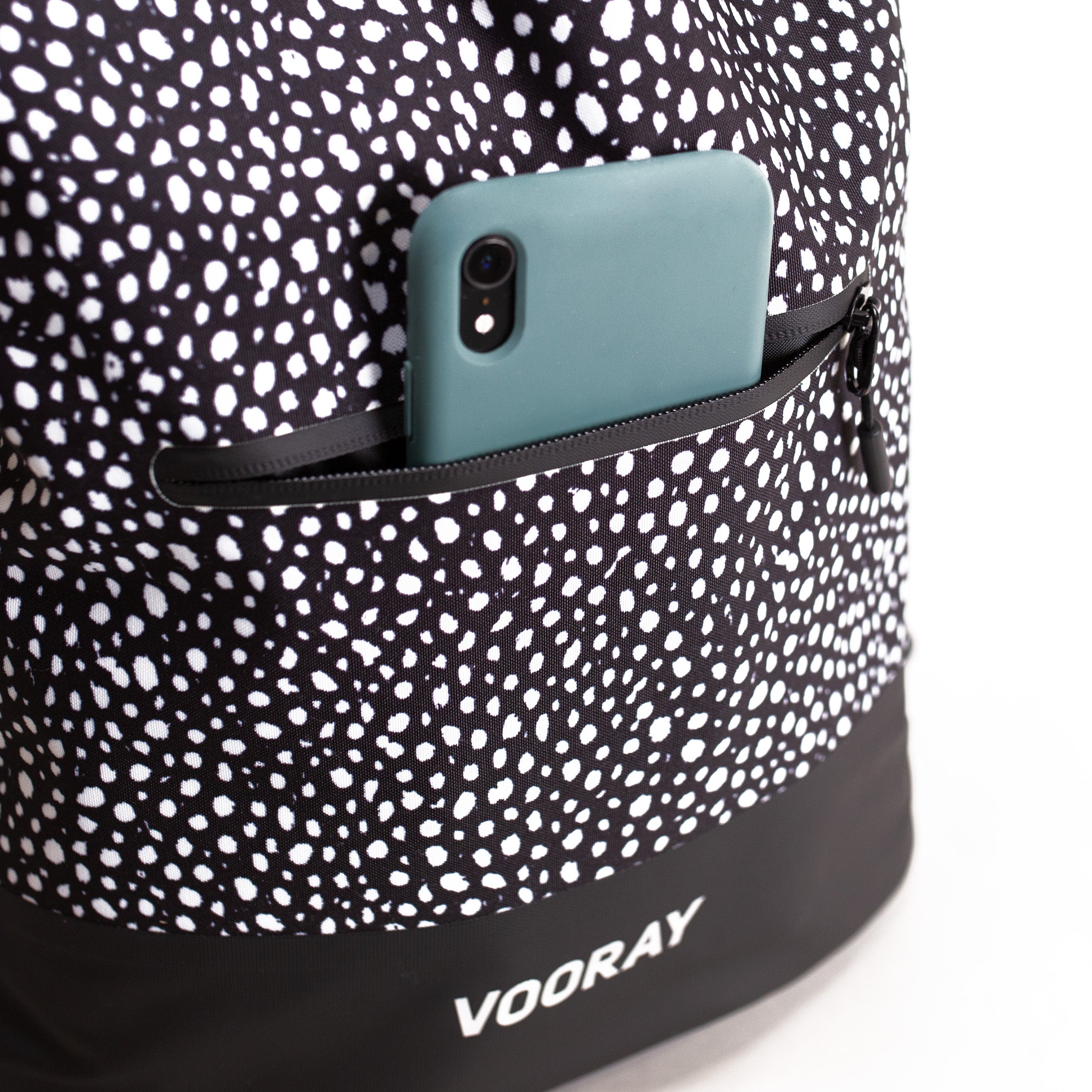 VOORAY  FLEX CINCH BACKPACK POLKA DOT LEFT SIDE